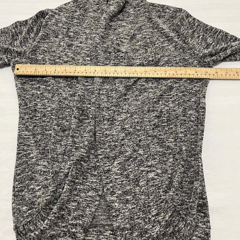 Blue Notes Sweater - Picture 5 of 9